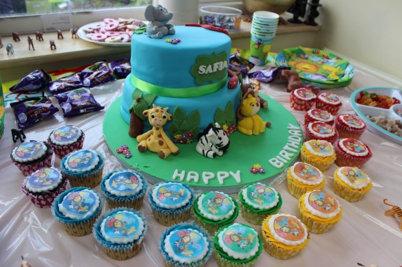 Animal birthday cake